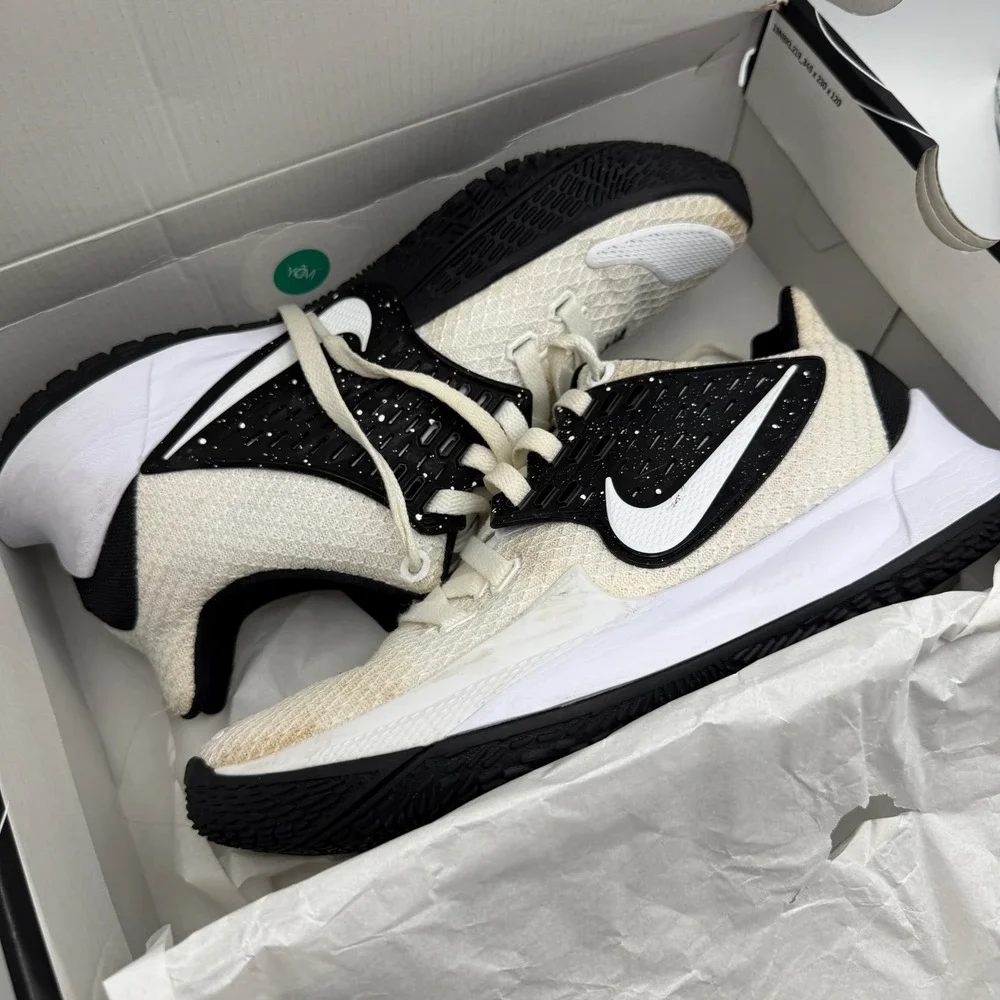 Nike Kyrie Low 2 TB Promo Mens 9.5 White Black CN9827-108 Basketball Shoes